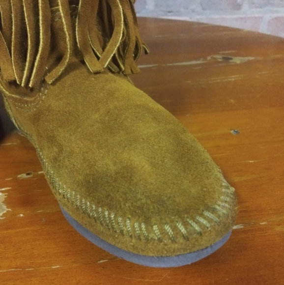Minnetonka | 3-Layer Fringe Moccasins - Picture 3 of 8